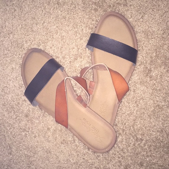 Sandals - Picture 1 of 1